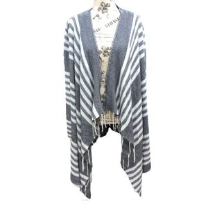 Simons Twik women's open front fringe poncho cardigan size M